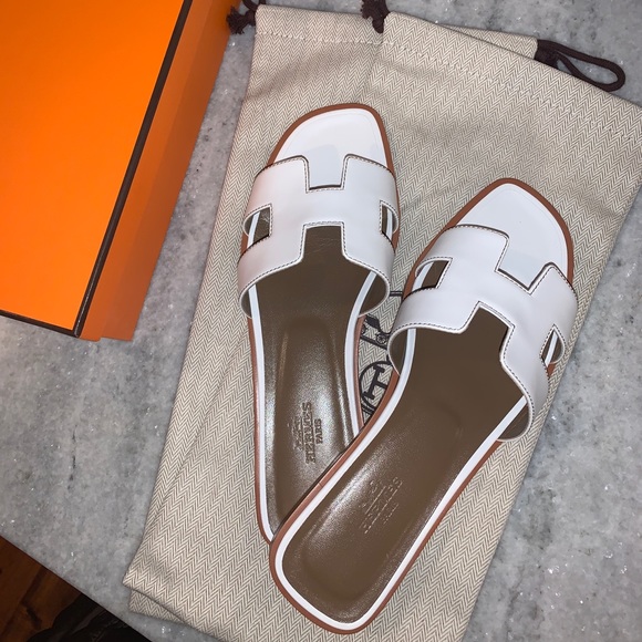 Hermes Sandals - Picture 1 of 3